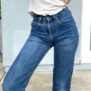 LEVI’S Vintage 70s Dark Medium Wash Size 24 / 25 505 501 701 High Waist Straight